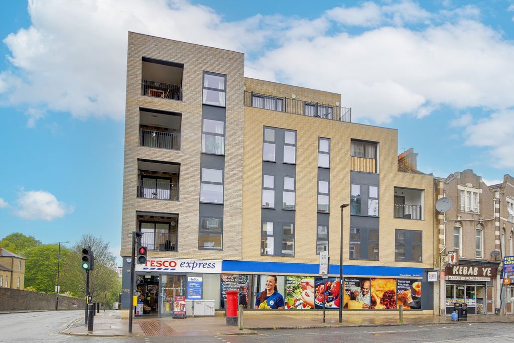 Property photo 2 of 10 Raw_21