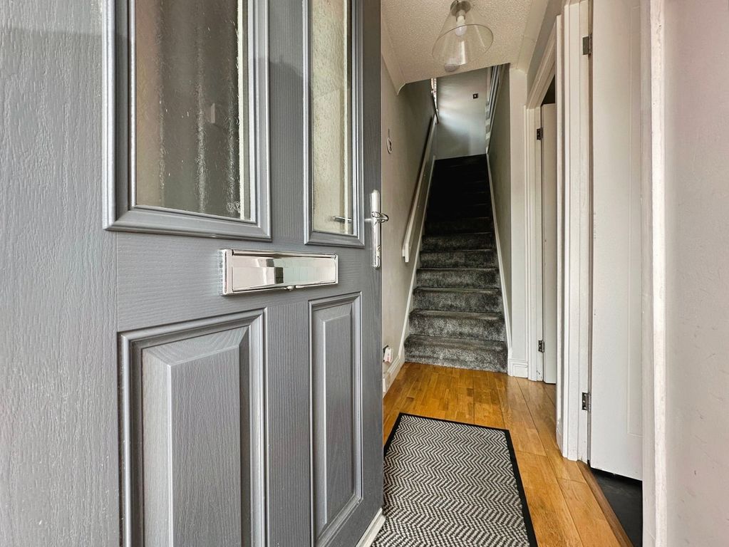 Property photo 3 of 42