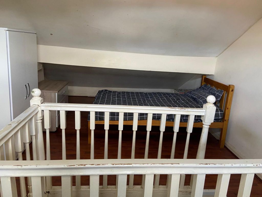 Property photo 2 of 9