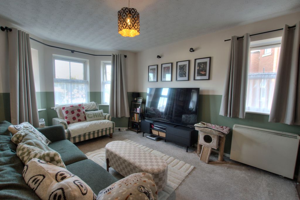 Property photo 2 of 12 2