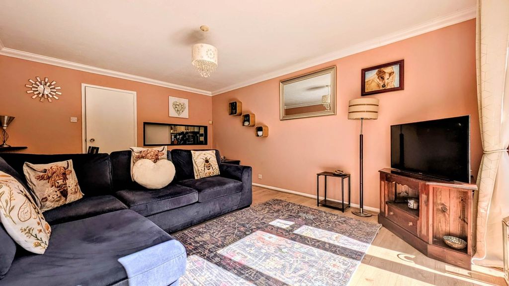 Property photo 3 of 14