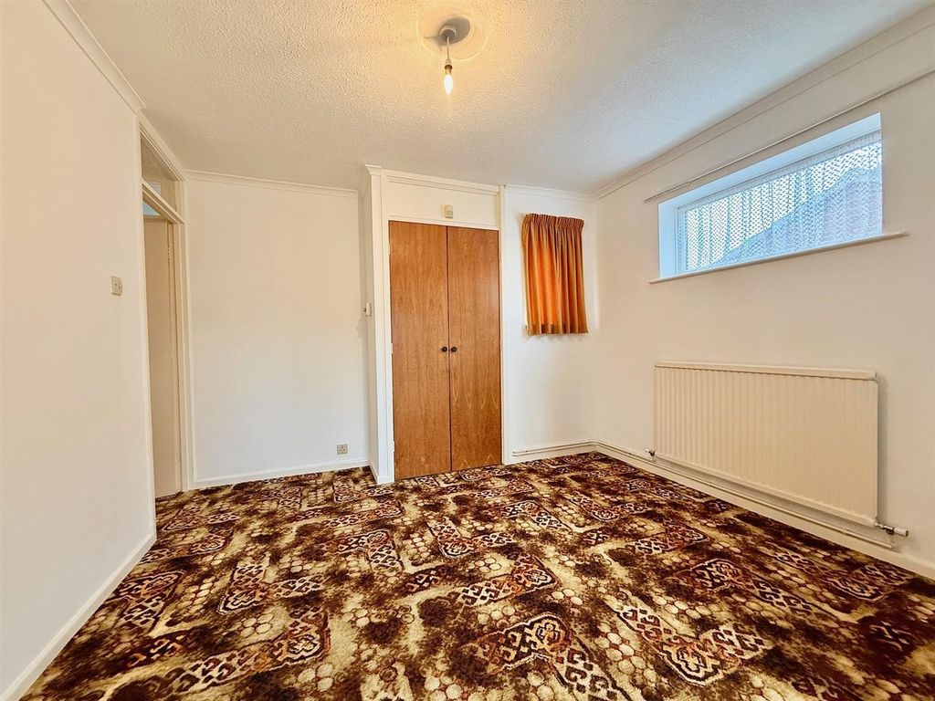 Property photo 3 of 12 Dining Room