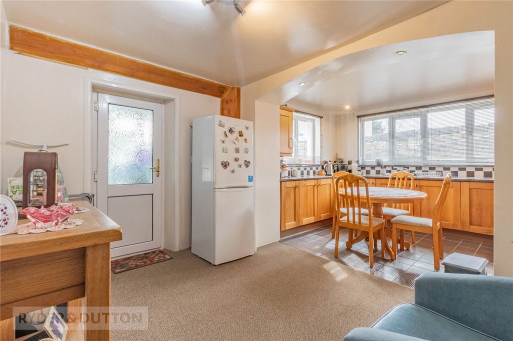 Property photo 2 of 22 Kitchen Diner