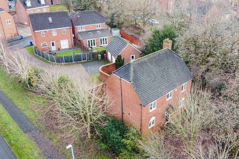 Property photo 1 of 25 Photo 3