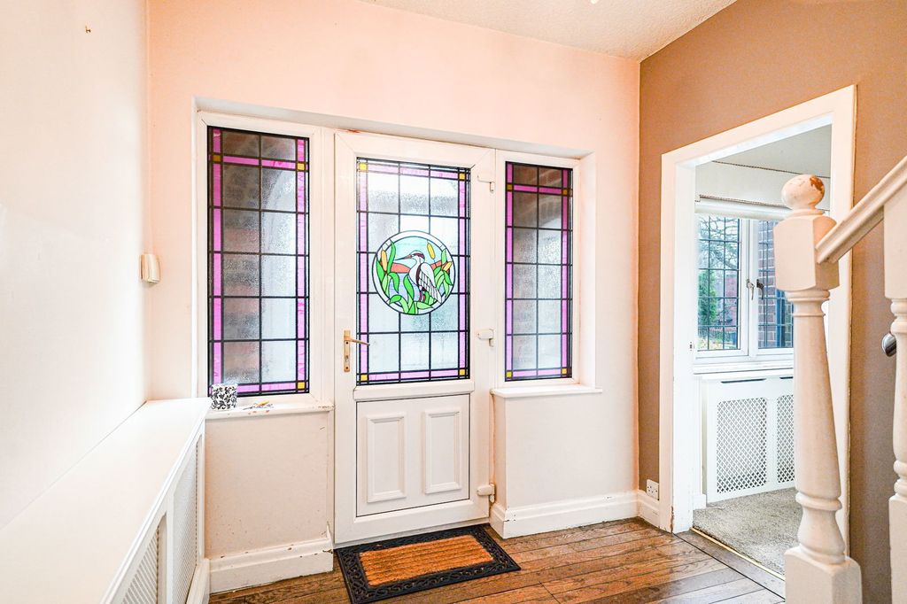 Property photo 3 of 36