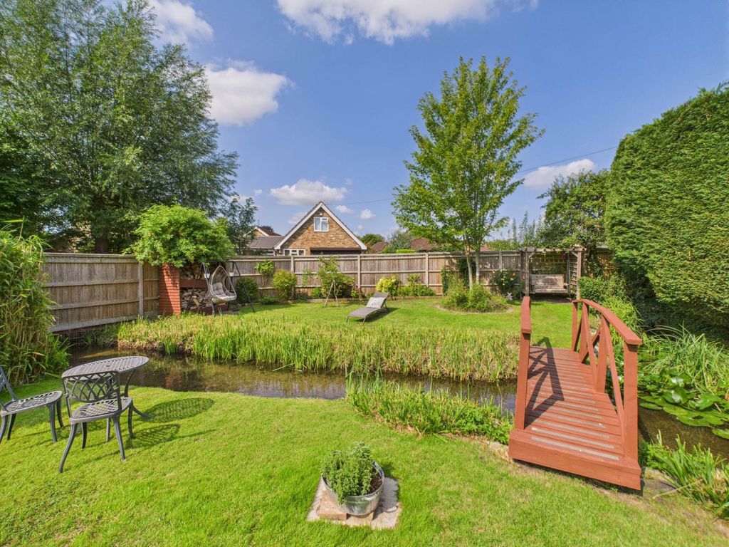 Property photo 1 of 24