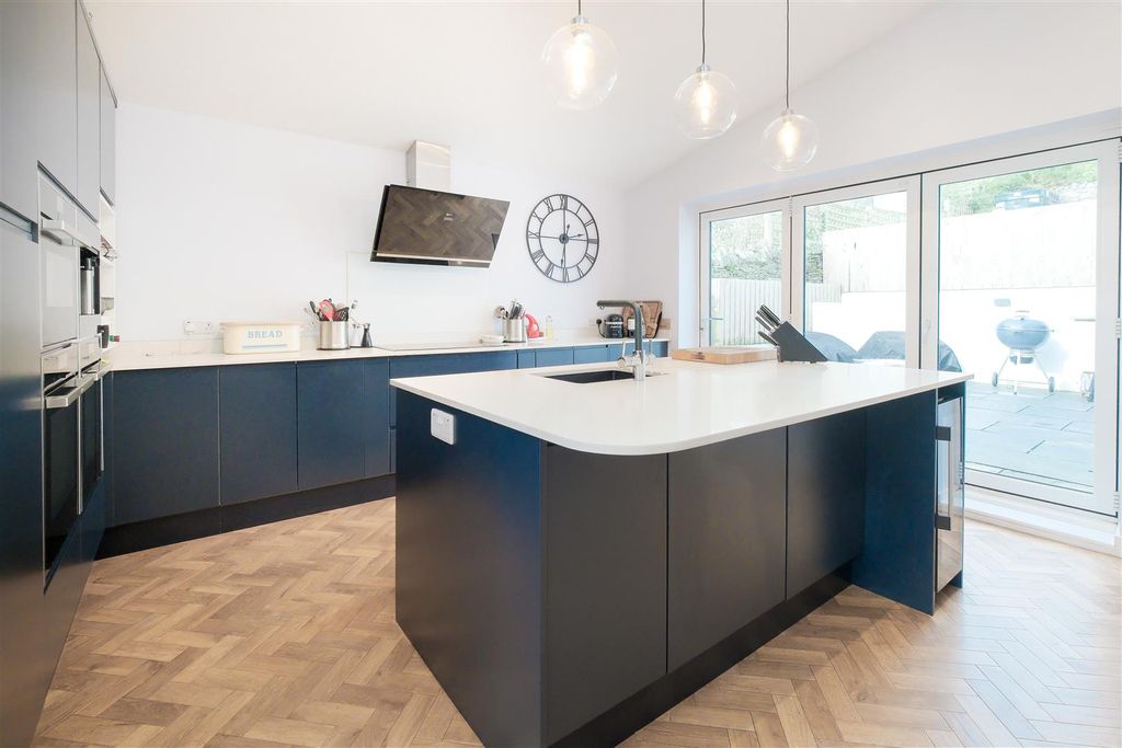 Property photo 3 of 31 Parry Channel View Downderry04.Jpg