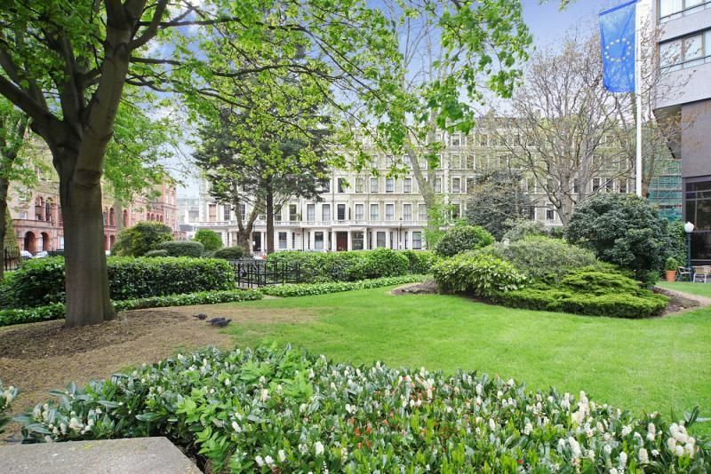 Property photo 1 of 6 Gardens