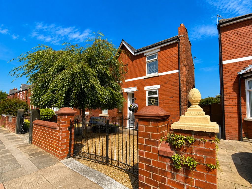 Property photo 1 of 19 5329240