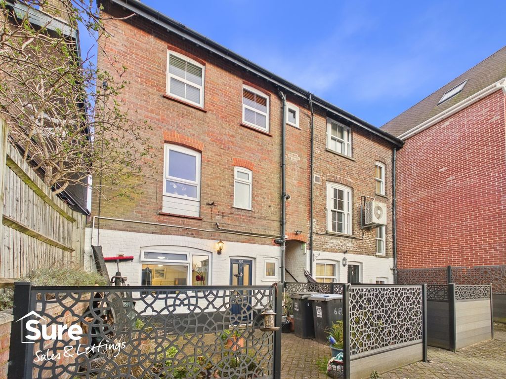 Property photo 1 of 9 5021231