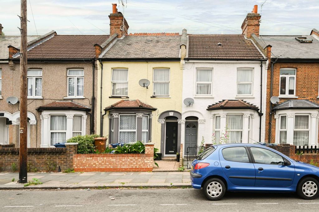 Property photo 1 of 10
