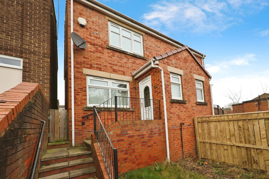 Property photo 1 of 11 Pbox-Img.Jpg