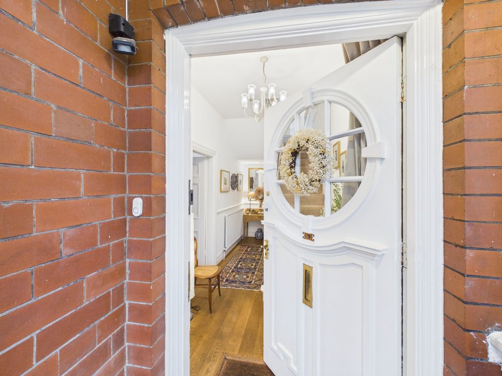 Property photo 2 of 29 4894343