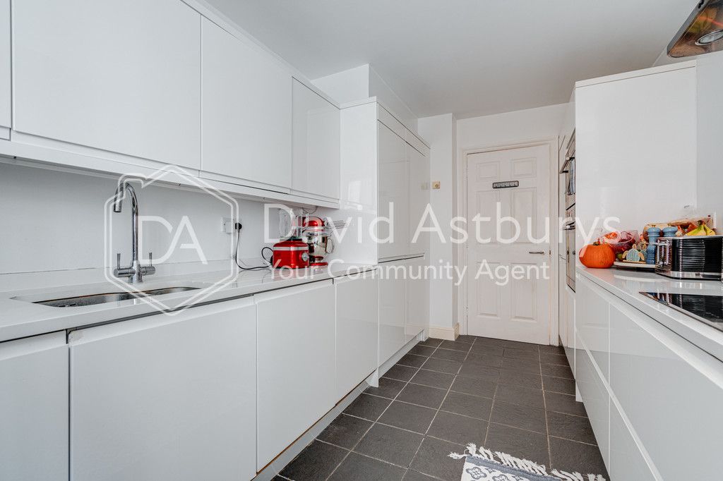 Property photo 2 of 5 Img_35818_36_Large