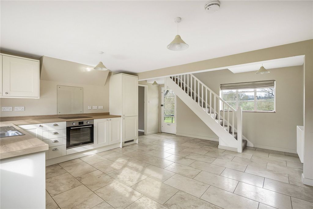 Property photo 2 of 13 Kitchen/Dining Room