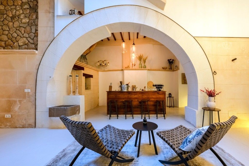 Property photo 3 of 20 Landing (7) Copy