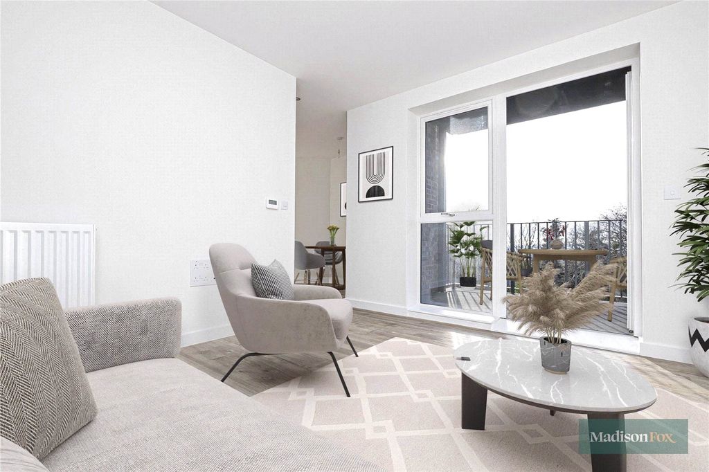 Property photo 3 of 11 Picture No. 15