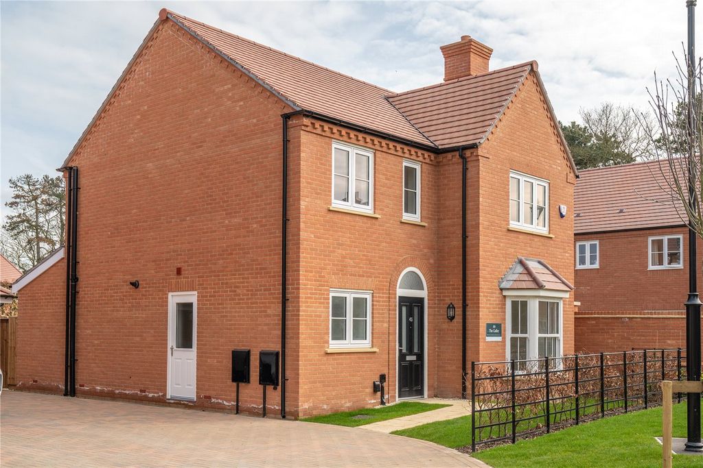 Property photo 1 of 9 89 Houghton Grange