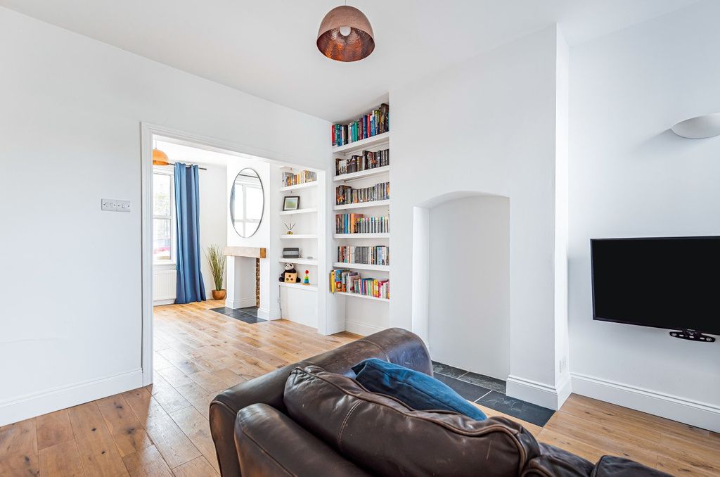 Property photo 2 of 20 Picture No. 02