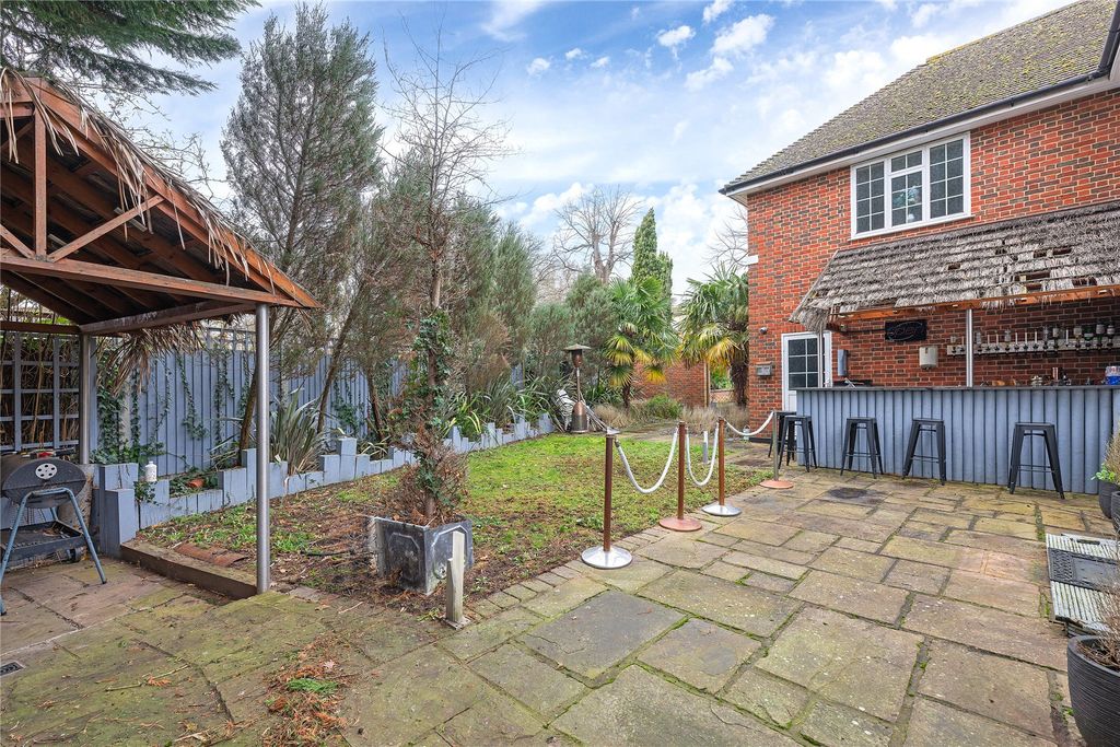 Property photo 3 of 15 Picture No. 12