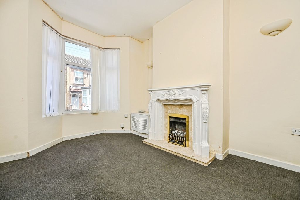 Property photo 2 of 14 Pbox-Img.Jpg