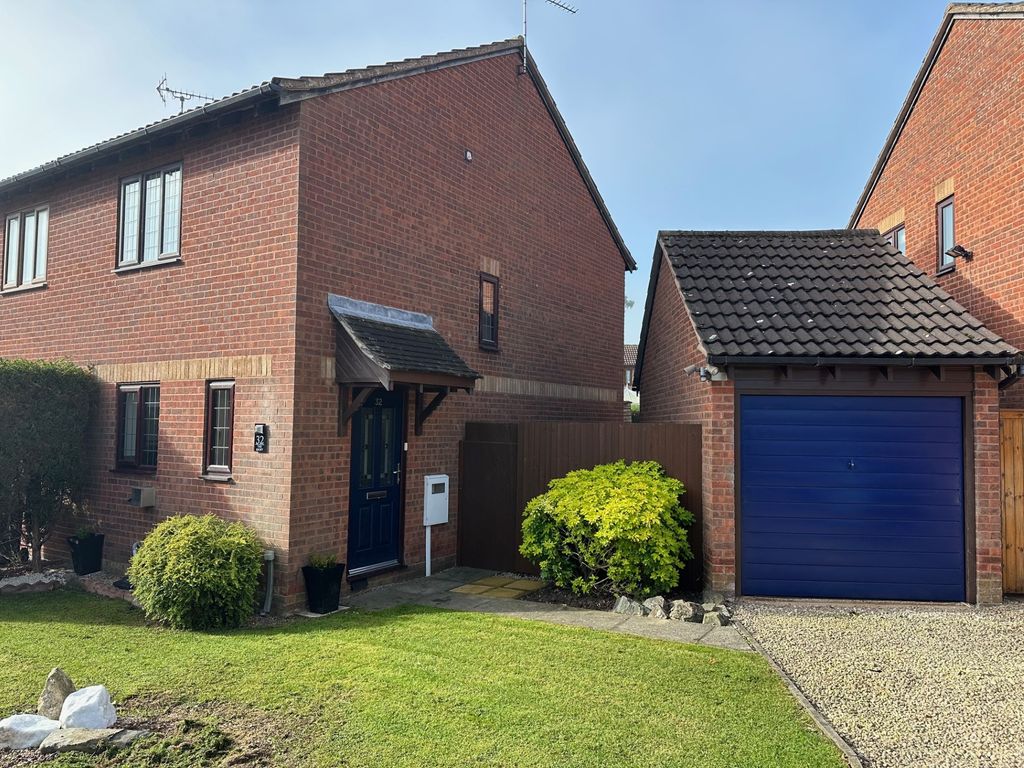 Property photo 1 of 8 Arnold Road, Stoke Golding