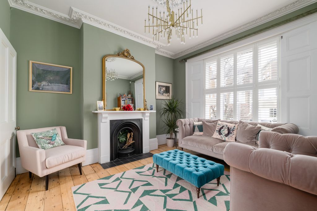 Property photo 3 of 16