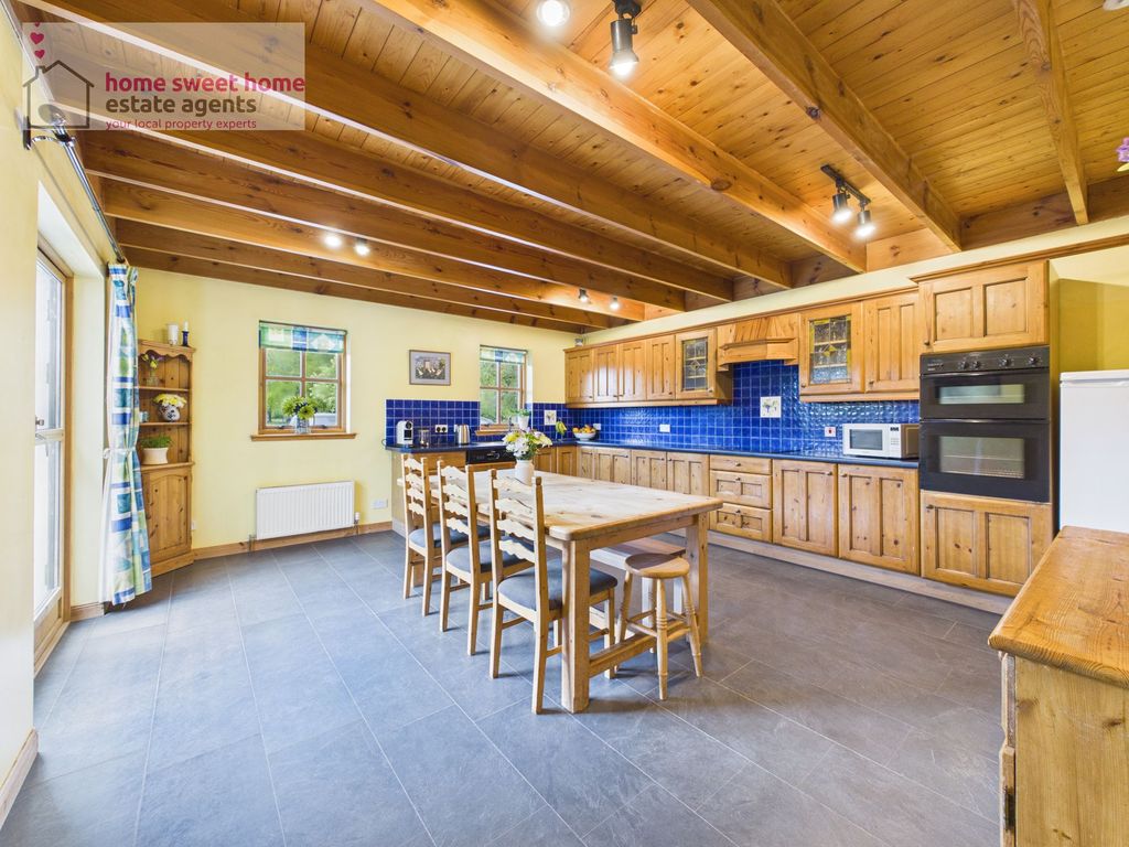 Property photo 2 of 43