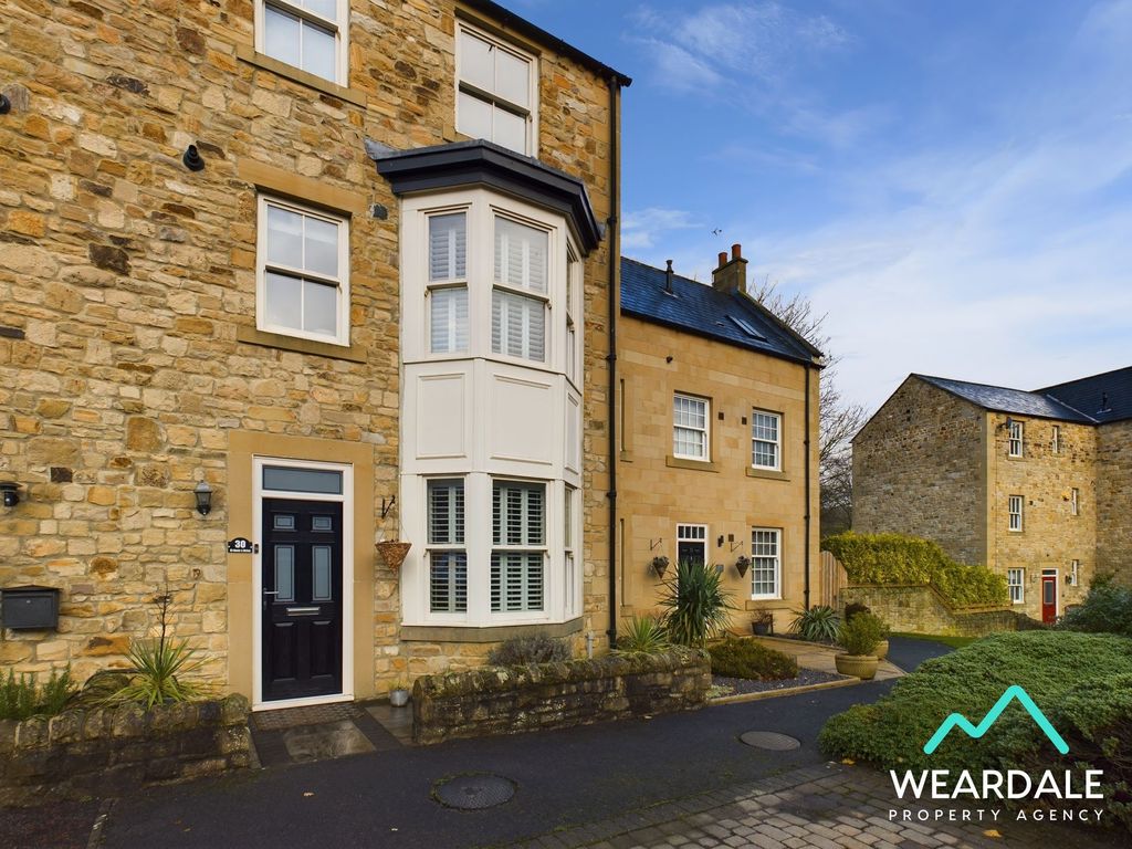 Property photo 1 of 43