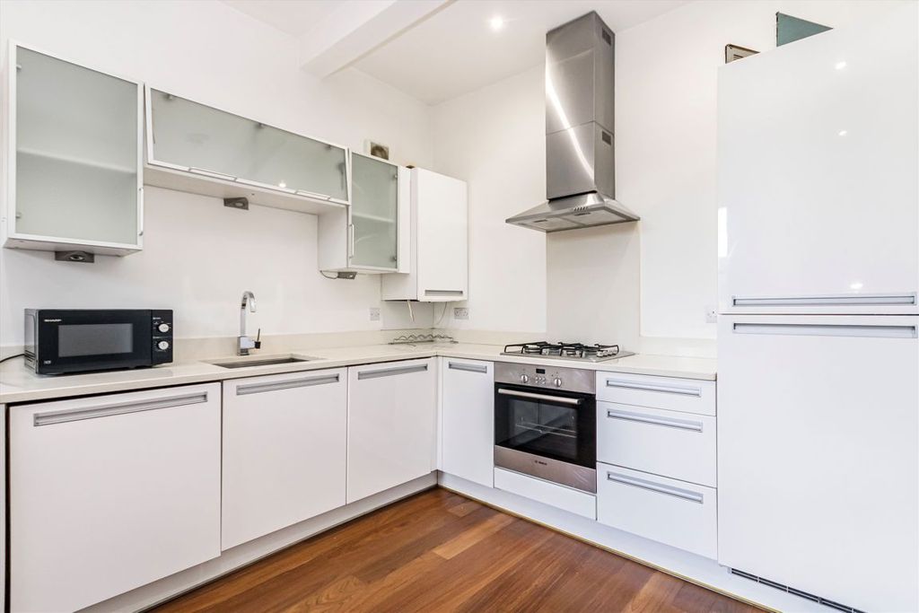 Property photo 3 of 4