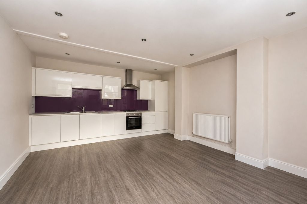 Property photo 2 of 14 4618191