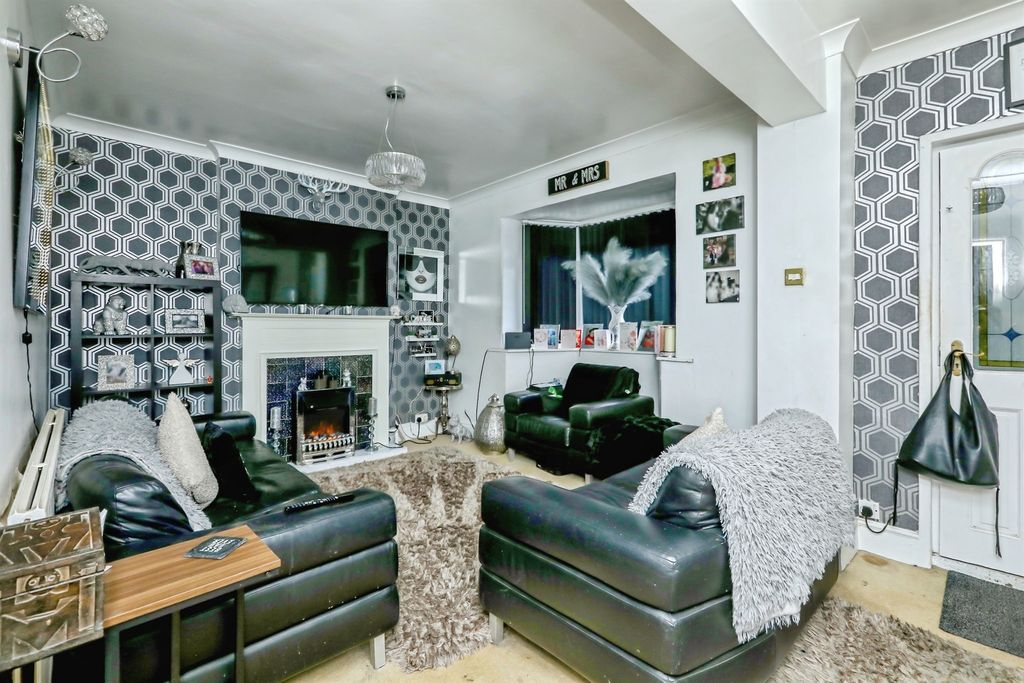 Property photo 2 of 15