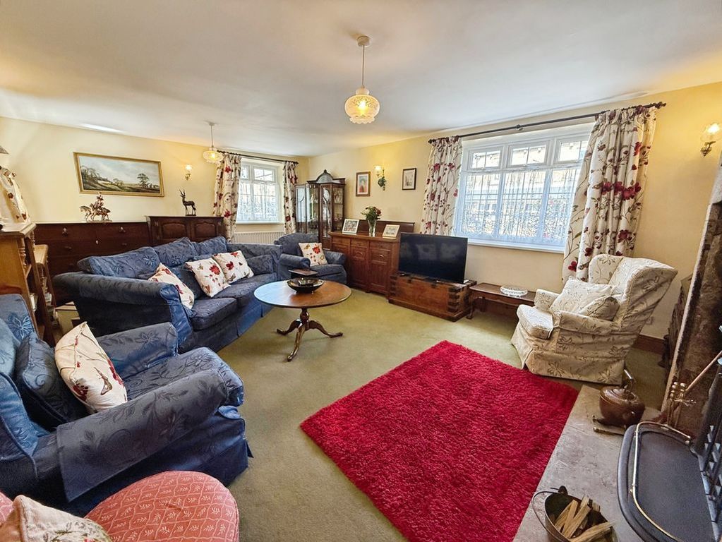 Property photo 2 of 18 Photo 17