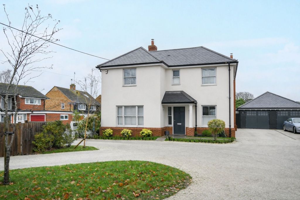 Property photo 1 of 36