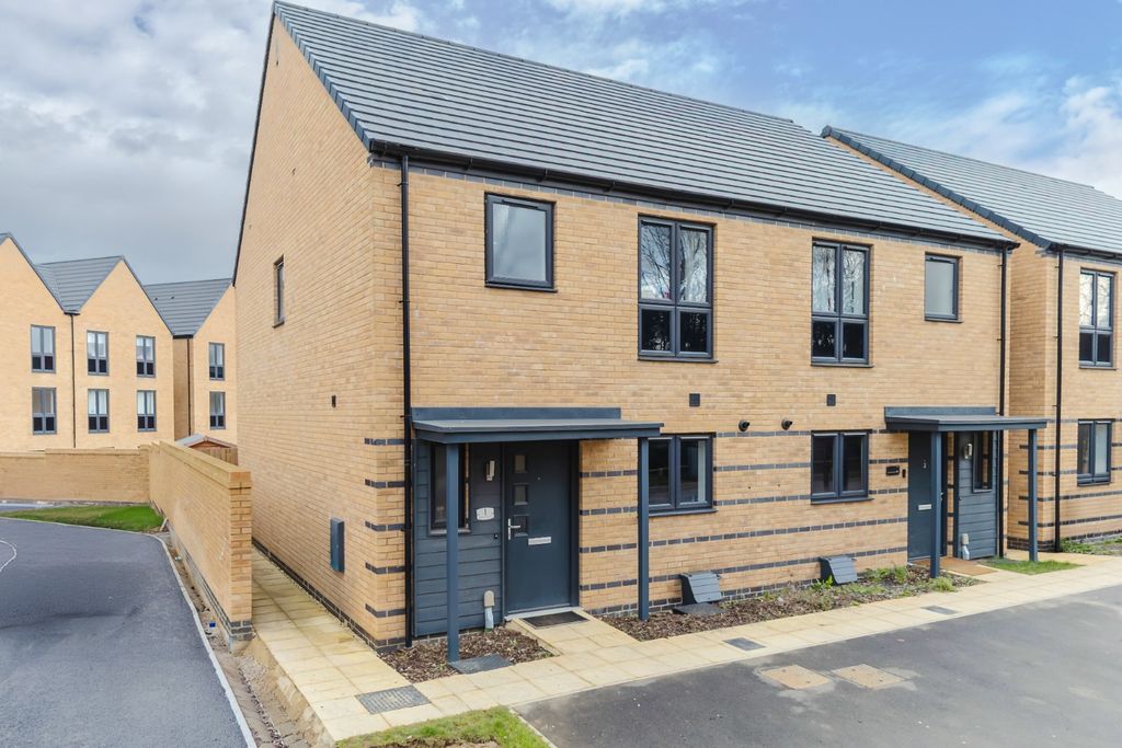 Property photo 1 of 18 4679241