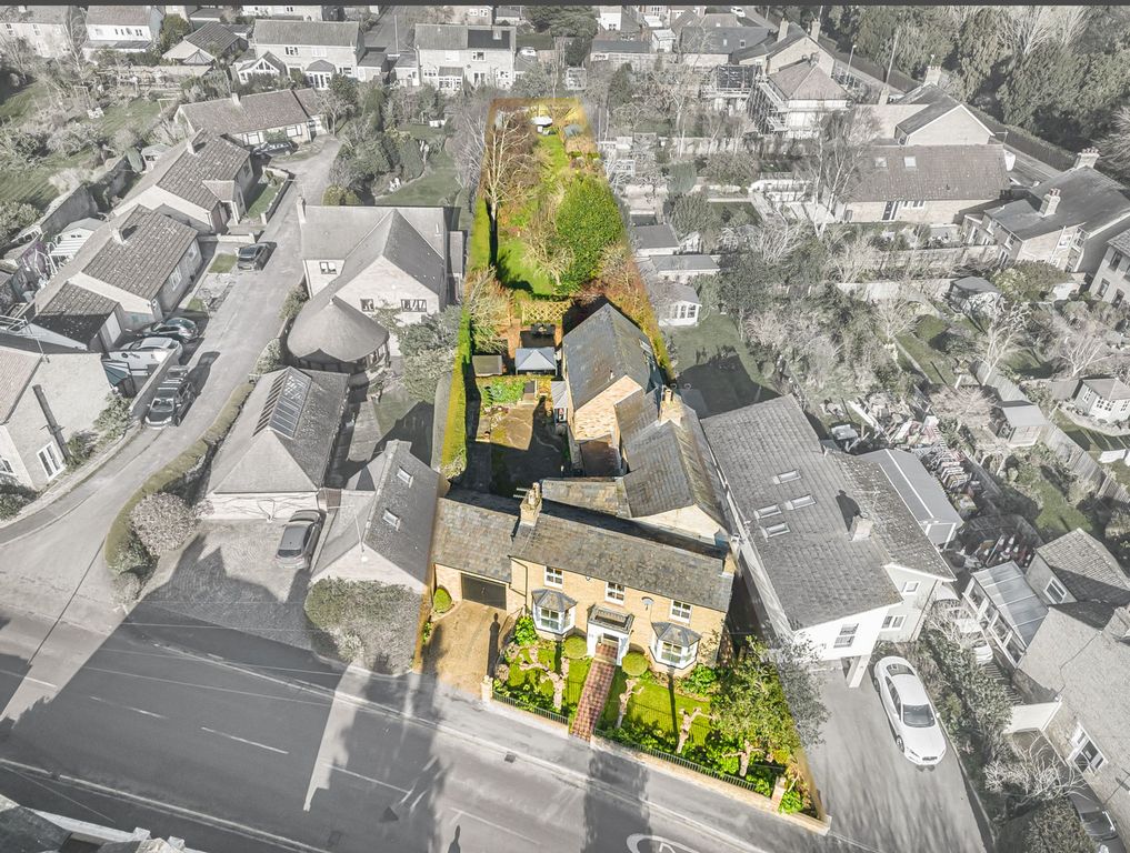 Property photo 2 of 42