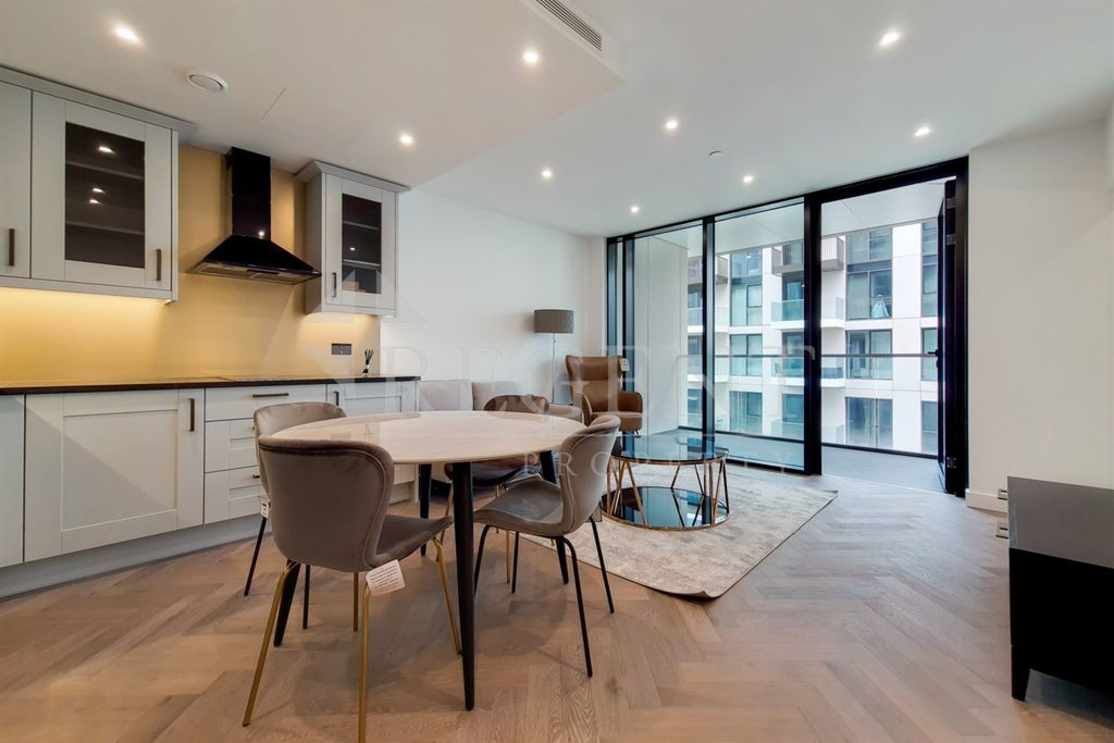 Property photo 2 of 13 Open Plan