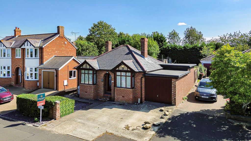 Property photo 1 of 17