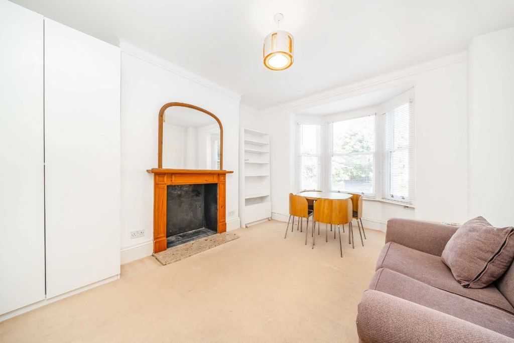 Property photo 2 of 4