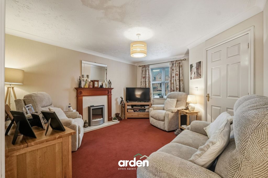 Property photo 2 of 10