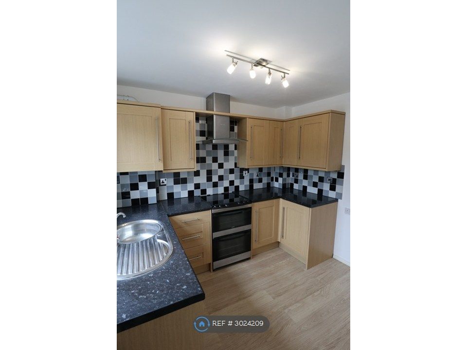 Property photo 3 of 11
