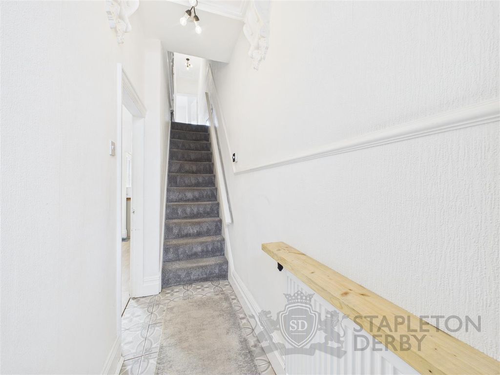 Property photo 2 of 18 Cam04709G0-Pr0328-Still001.Jpg