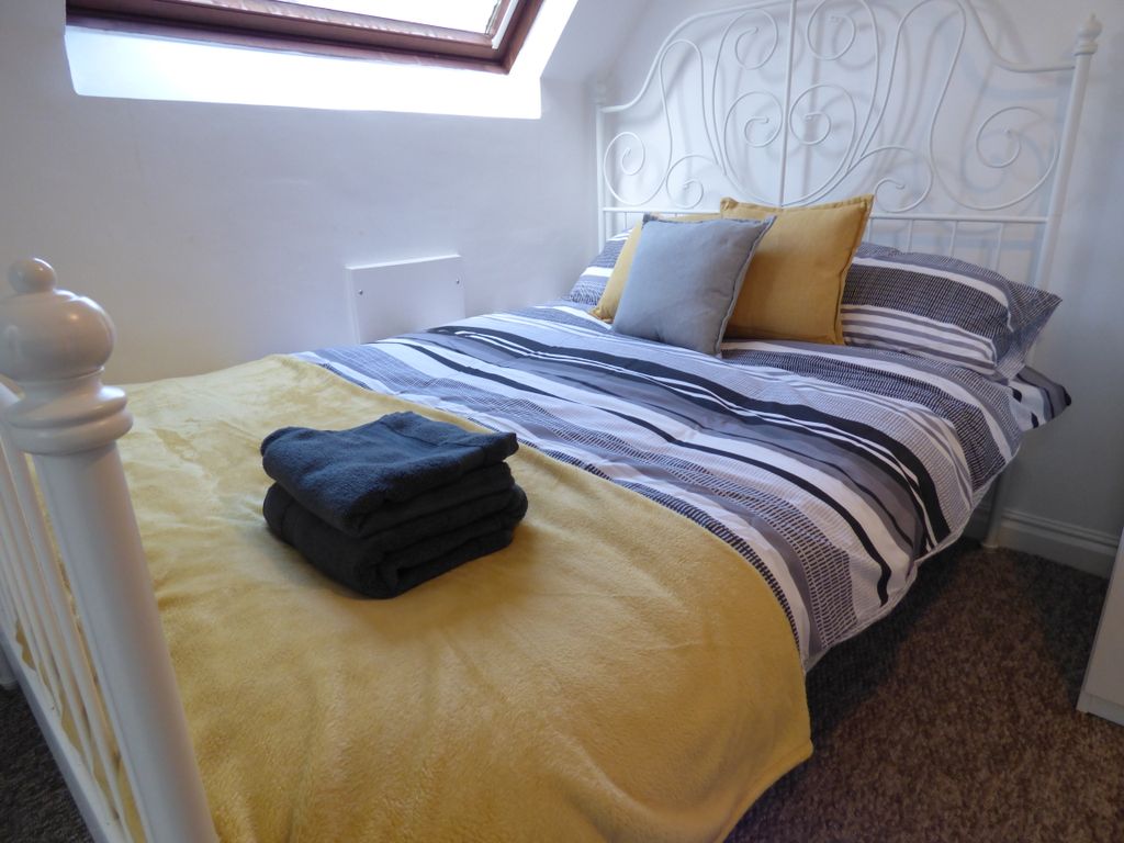 Property photo 3 of 10 P1060702