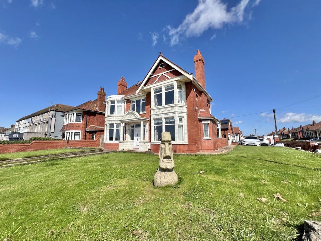 Property photo 1 of 29