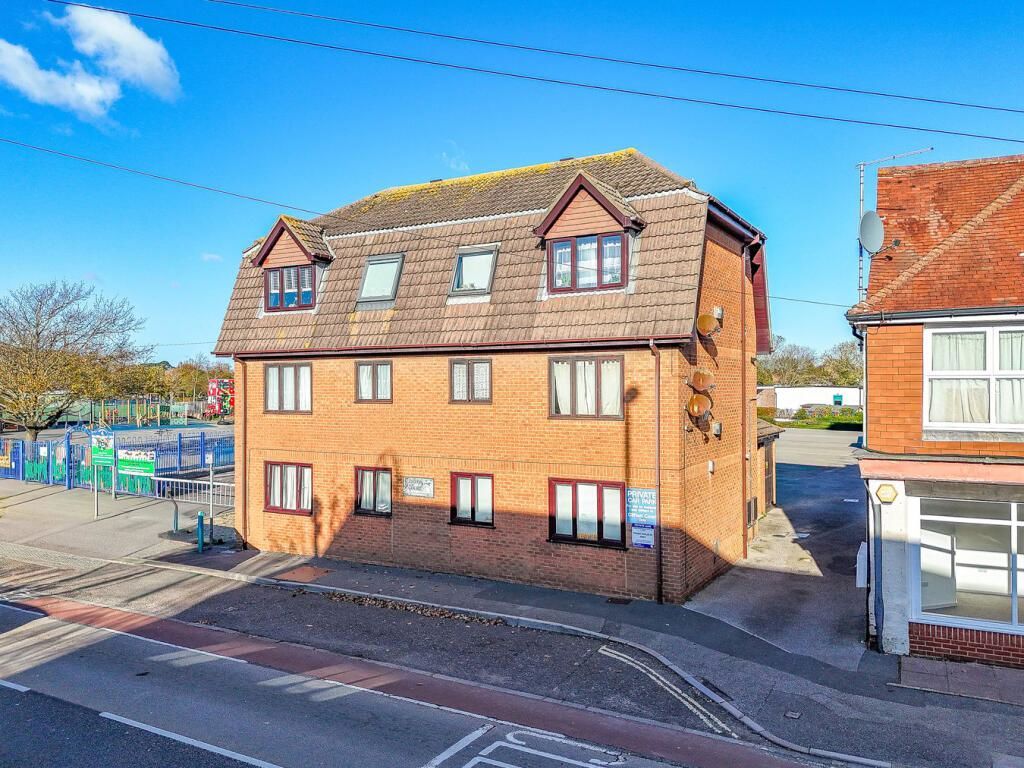 Property photo 1 of 8