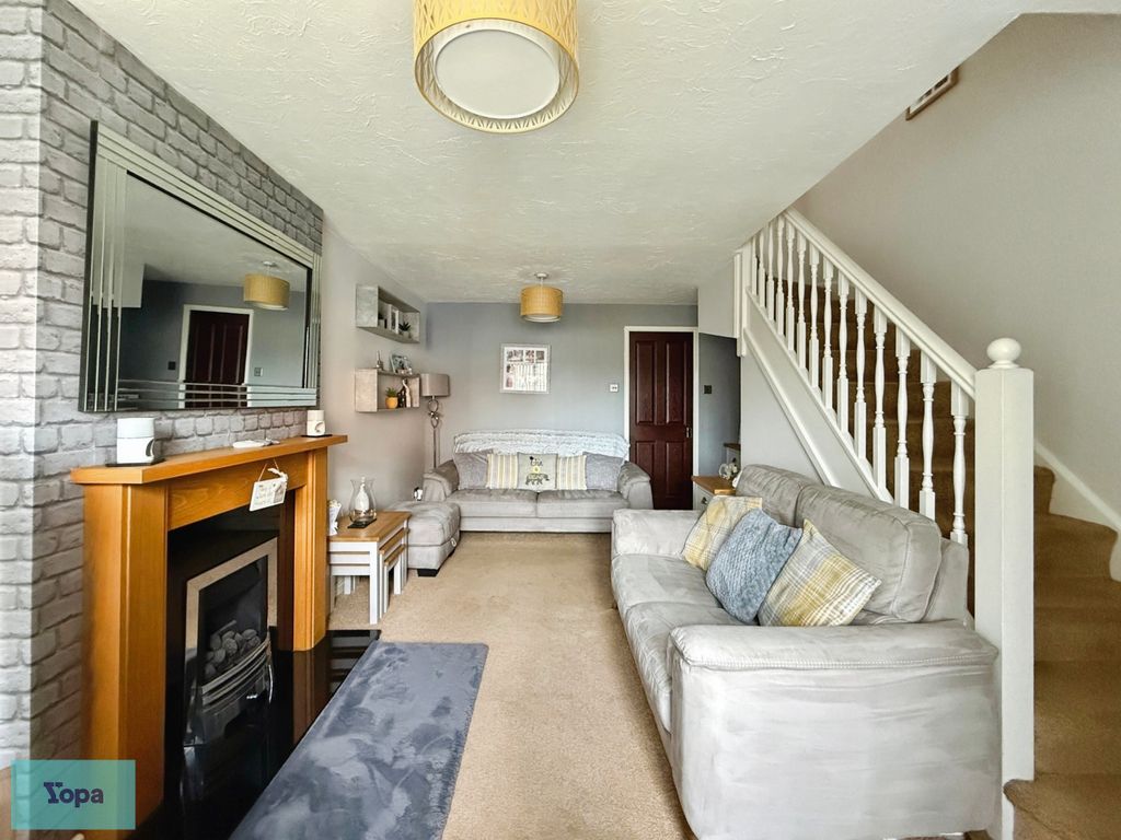 Property photo 3 of 15 4Eef384d-CE-4F77-A0C9-788428074Bbf-868-00000014152852E0