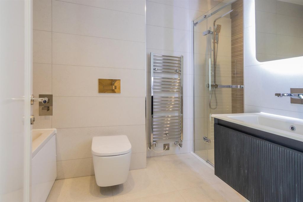 Additional image 11 of 3 bed town house for saleSevern Gardens, Chepstow, Chepstow NP16