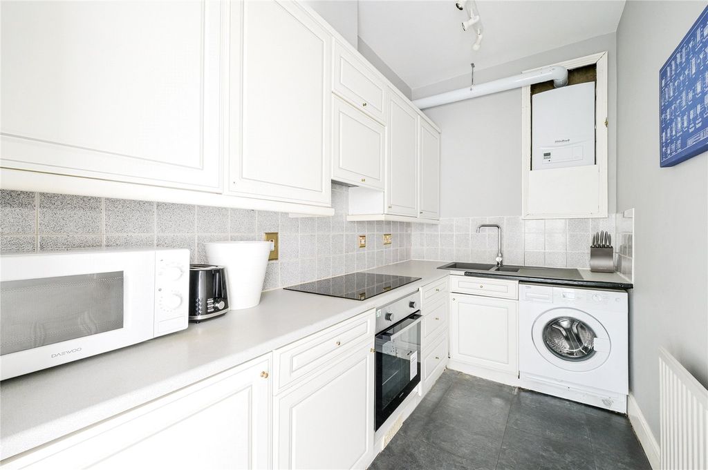 Property photo 3 of 8 Picture No. 02