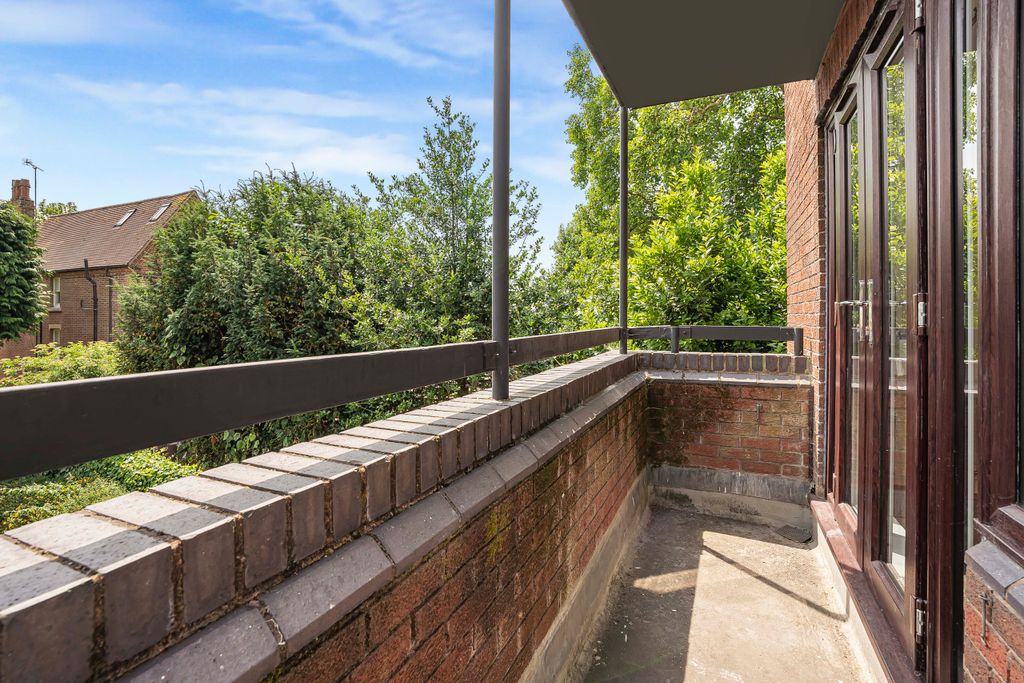 Property photo 3 of 14 13_56763.Jpg