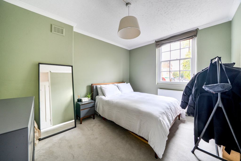 Property photo 3 of 21 Picture No. 02